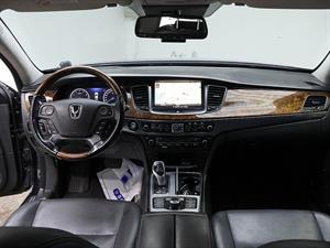 HYUNDAI Equus - Vista 10
