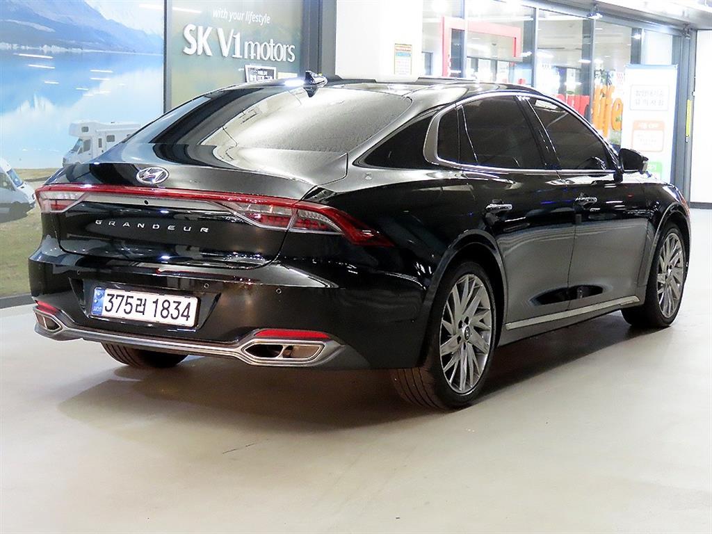 HYUNDAI Grandeur - Vista 4