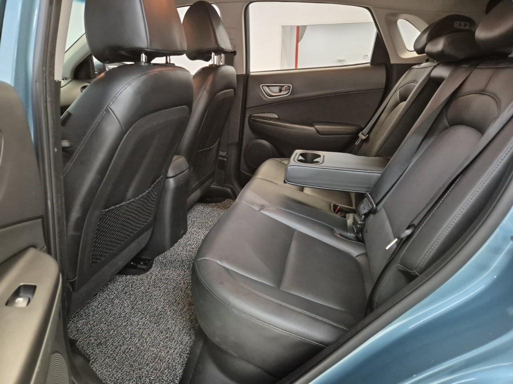 HYUNDAI Kona - Vista 12