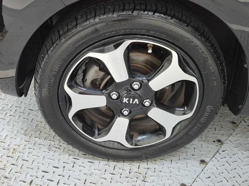 KIA Ray 2017 Negro - Importación desde Corea - HF Imports Iquique - Foto 19