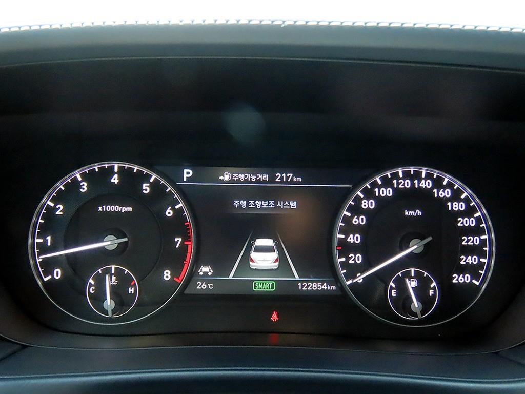 Genesis EQ900 - Vista 9