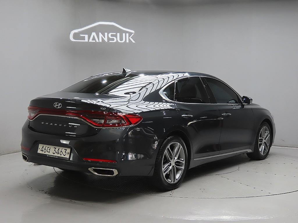 HYUNDAI Grandeur - Vista 7