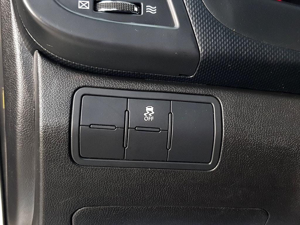 HYUNDAI Accent - Vista 11