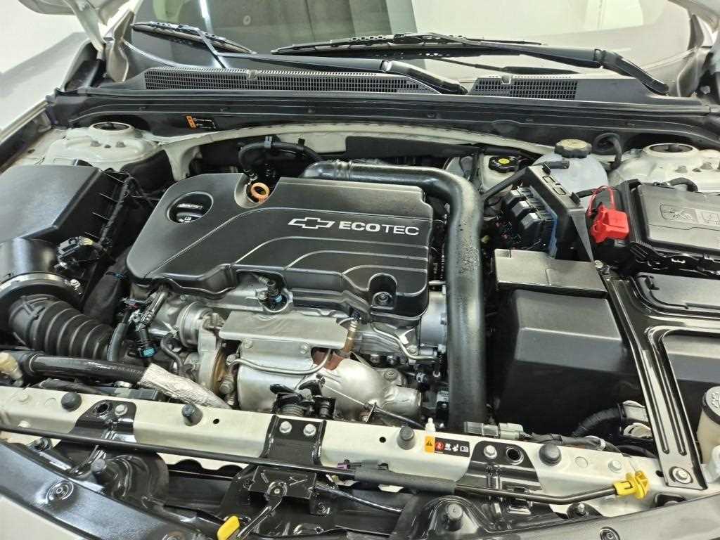 Chevrolet Malibu - Vista 5