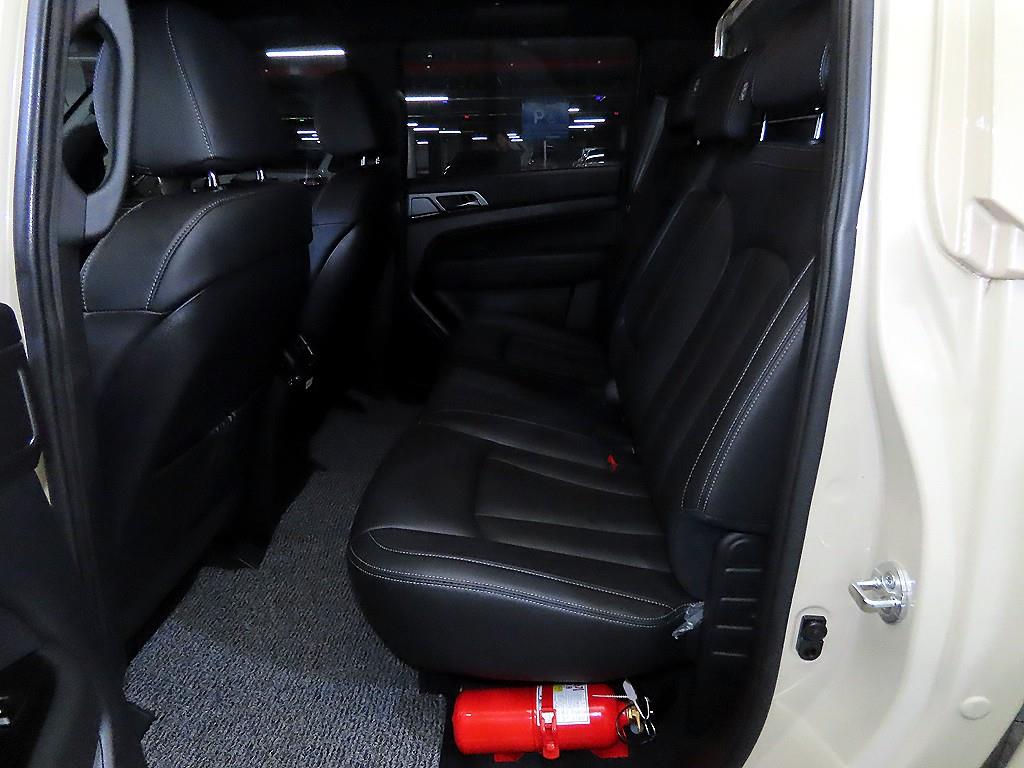 Ssangyong Rexton - Vista 7