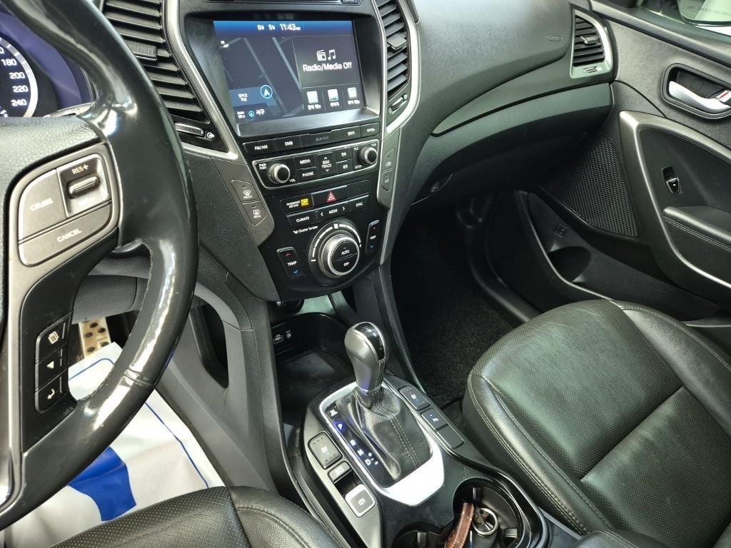 HYUNDAI Santa Fe - Vista 9