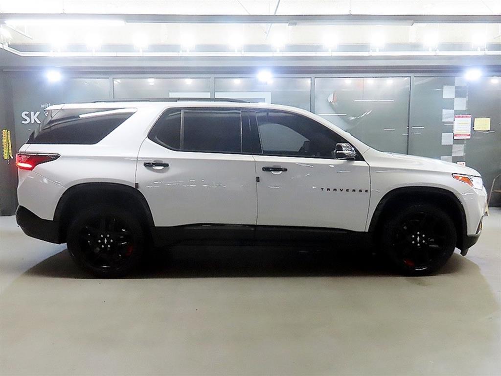 Chevrolet Travers - Vista 3
