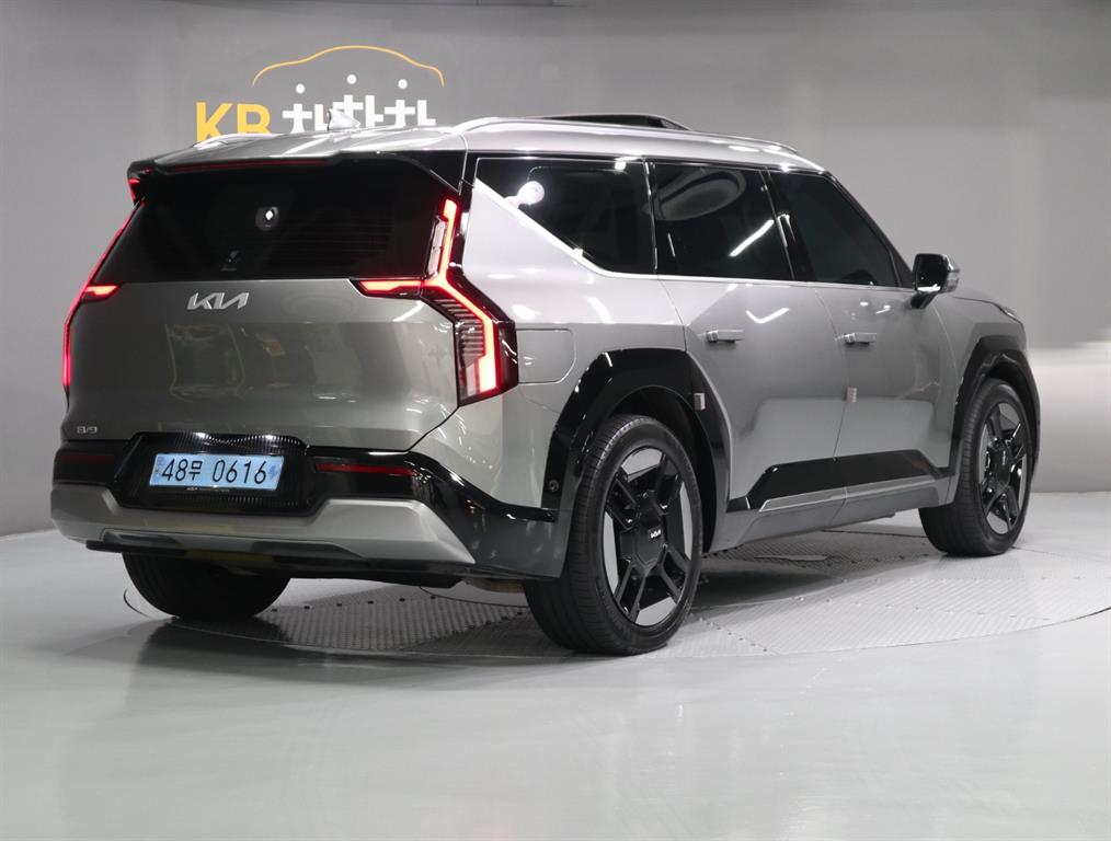 KIA EV9 - Vista 3