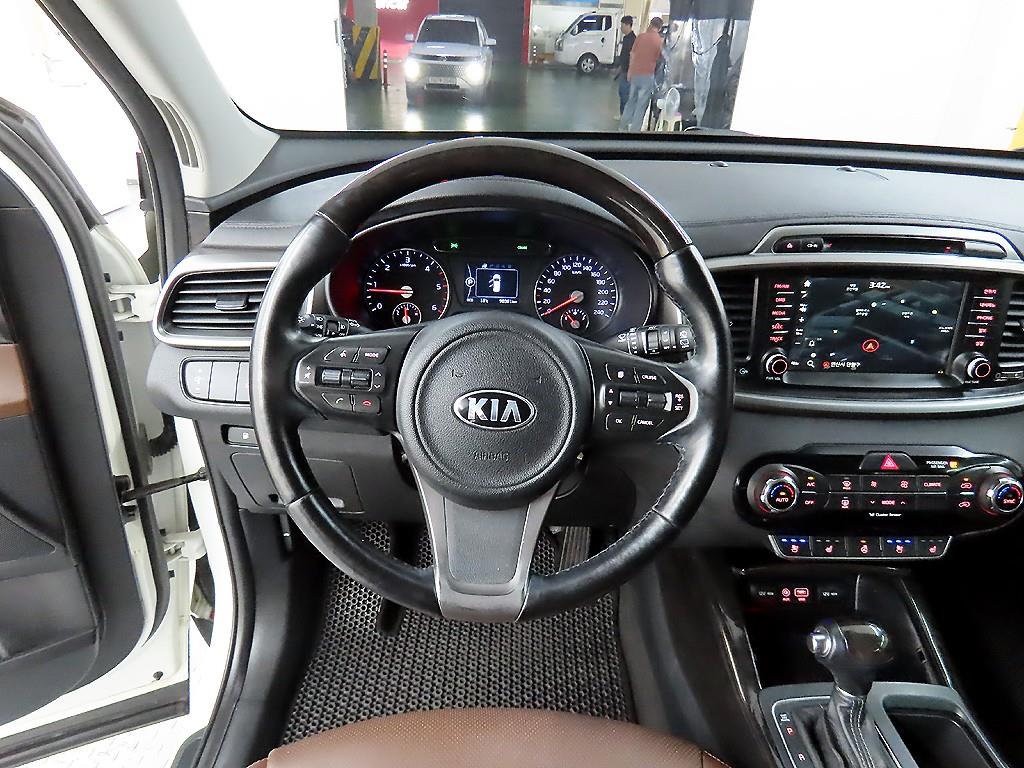 KIA Sorento - Vista 9