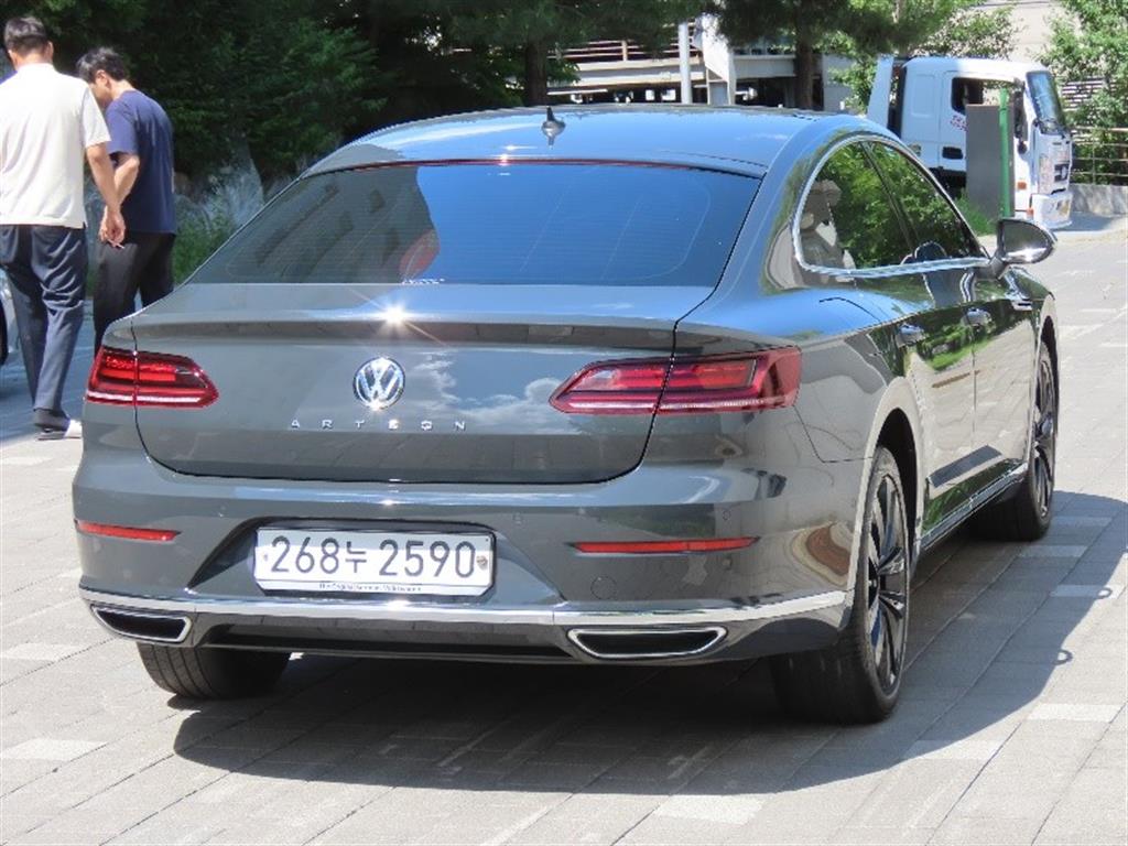 Volkswagen Arteon - Vista 5
