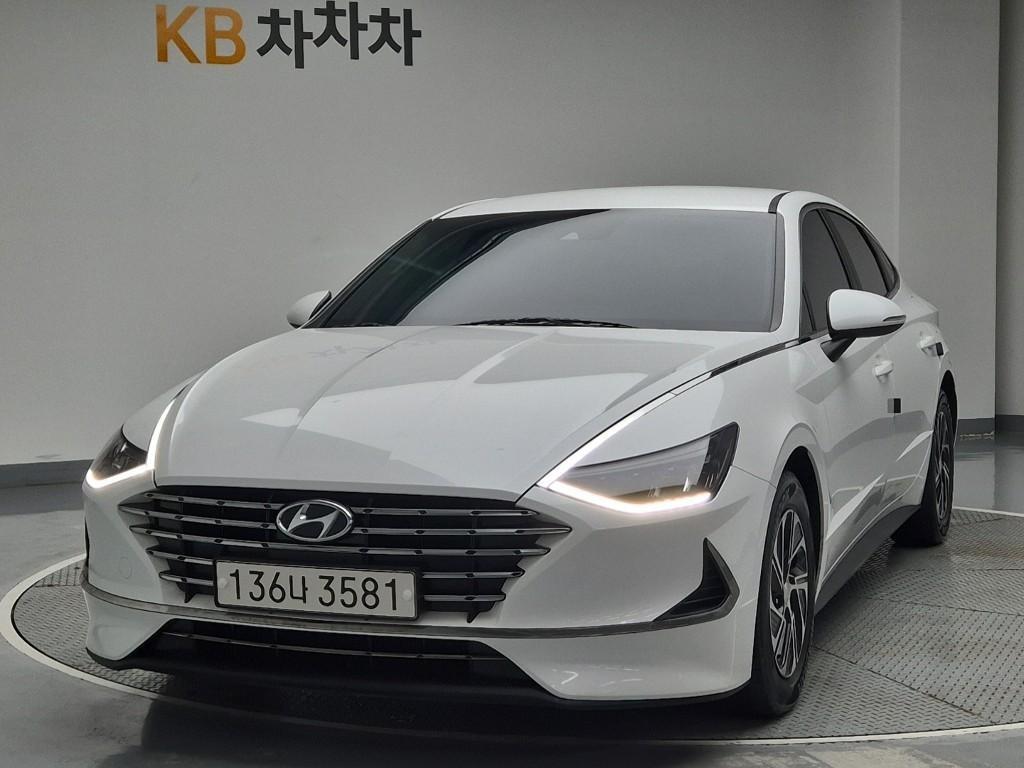 HYUNDAI Sonata 2022 Blanco - Importación desde Corea - HF Imports Iquique - Foto 1