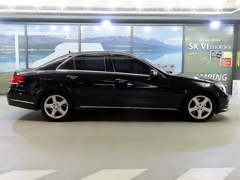 Mercedes Benz E class - Vista 3