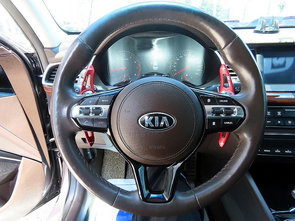 KIA K7 - Vista 8