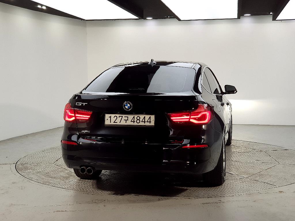 BMW Gran Turismo - Vista 3