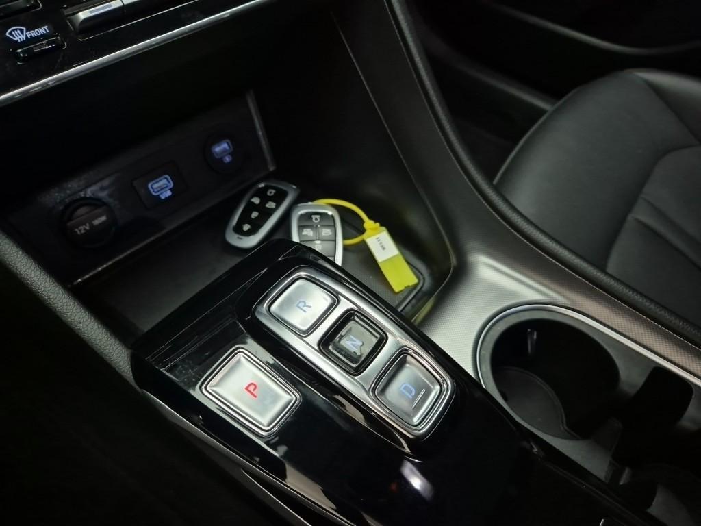 HYUNDAI Sonata - Vista 8
