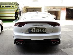 KIA Stinger - Vista 6