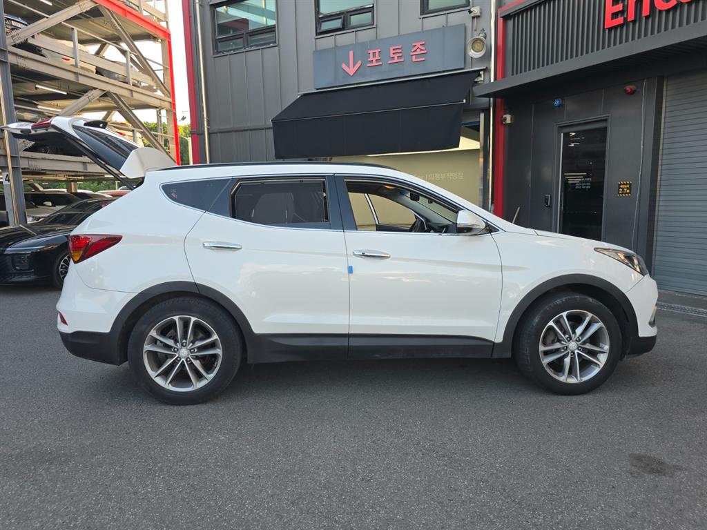 HYUNDAI Santa Fe - Vista 5