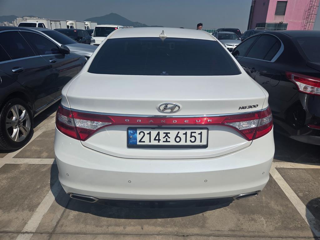 HYUNDAI Grandeur - Vista 4