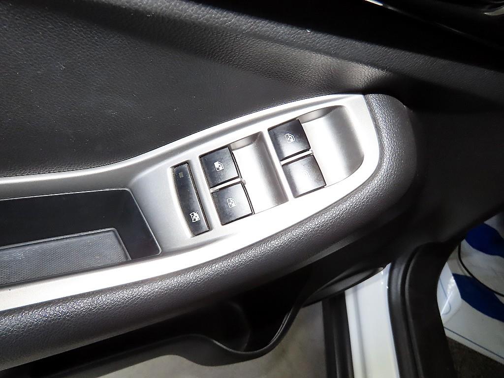 Chevrolet Orlando 2012 Blanco - Importación desde Corea - HF Imports Iquique - Foto 13