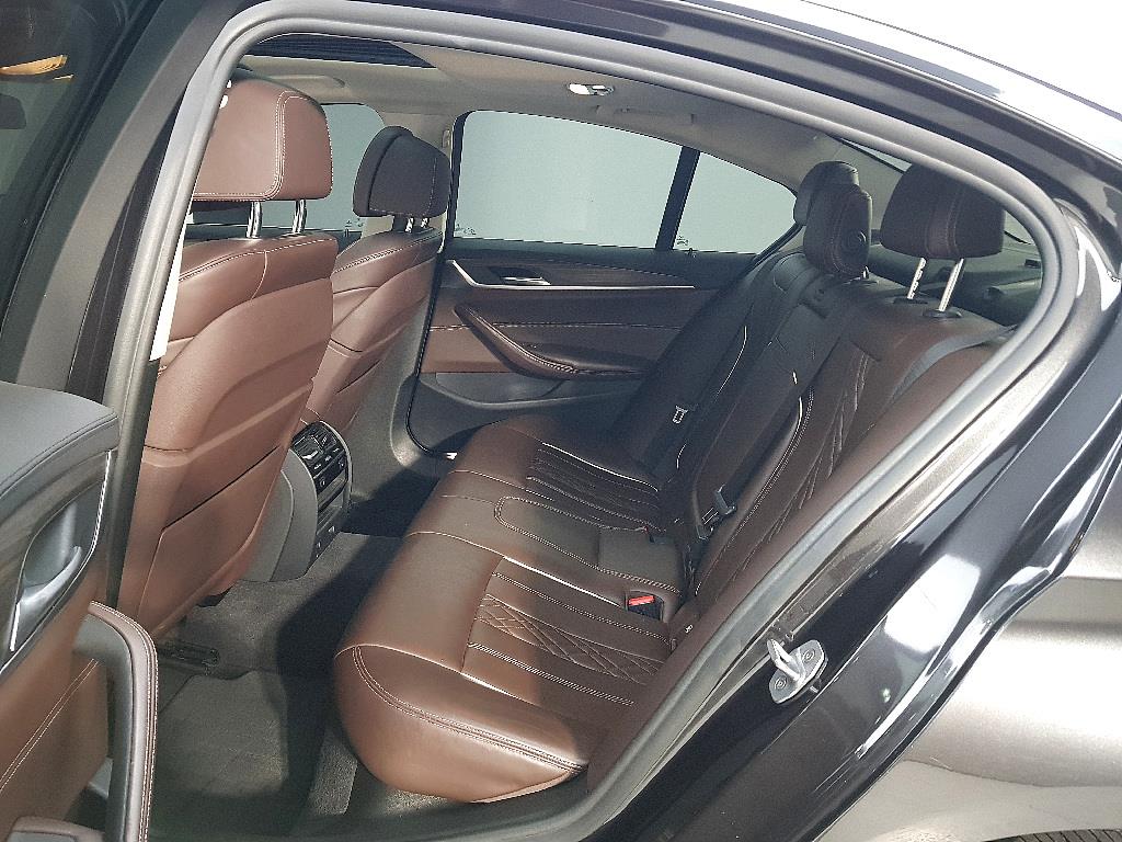 BMW 5 Series - Vista 8
