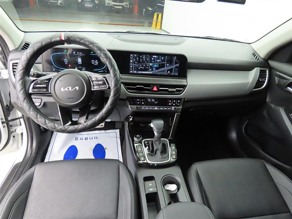 KIA Seltos - Vista 7