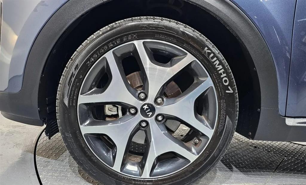 KIA Sportage - Vista 5