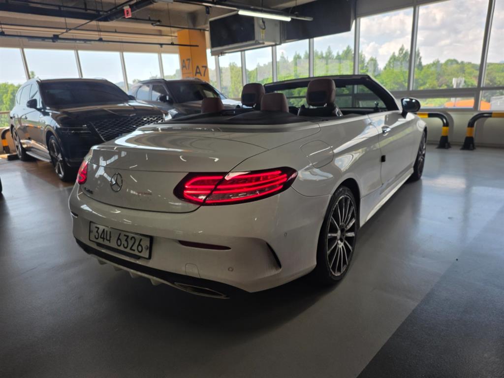 Mercedes Benz C Class - Vista 5