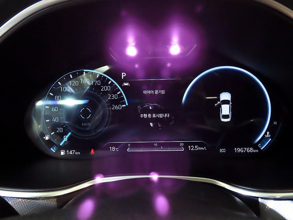 Genesis G80 - Vista 9