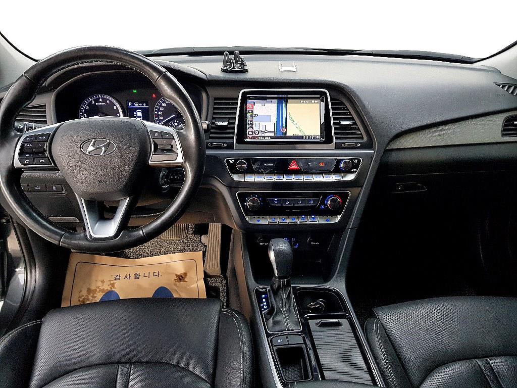 HYUNDAI Sonata - Vista 5