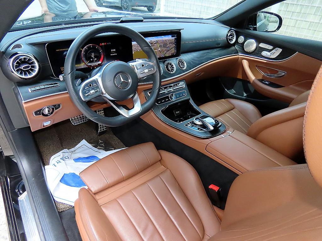Mercedes Benz E class - Vista 7