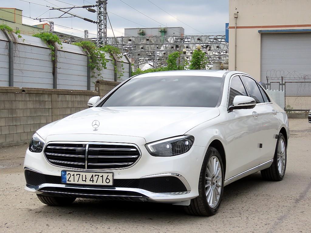Mercedes Benz E class - Vista 2