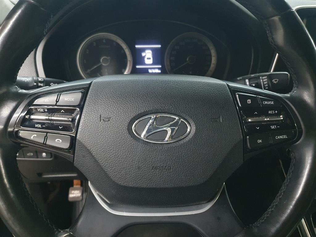 HYUNDAI Grandeur - Vista 9