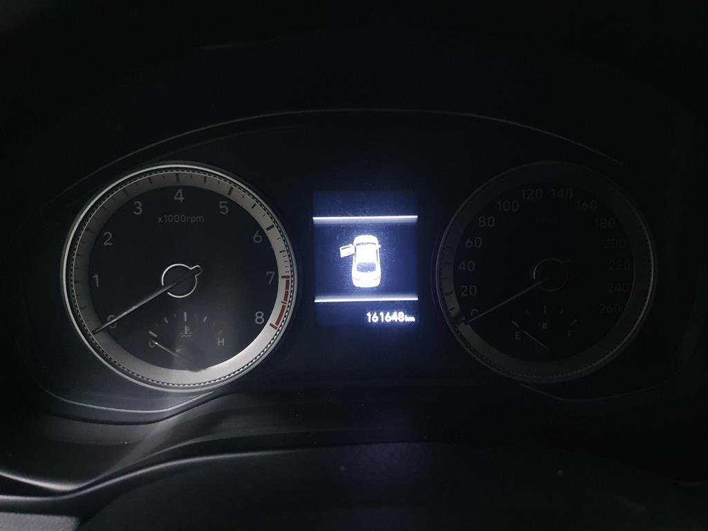 HYUNDAI Grandeur - Vista 6