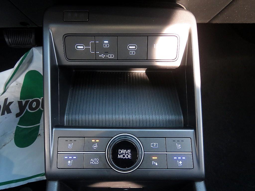 HYUNDAI Kona - Vista 12