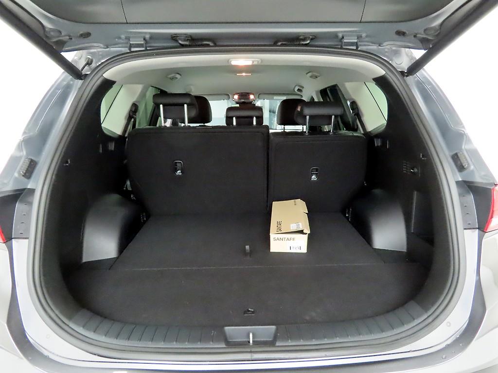 HYUNDAI Santa Fe - Vista 5
