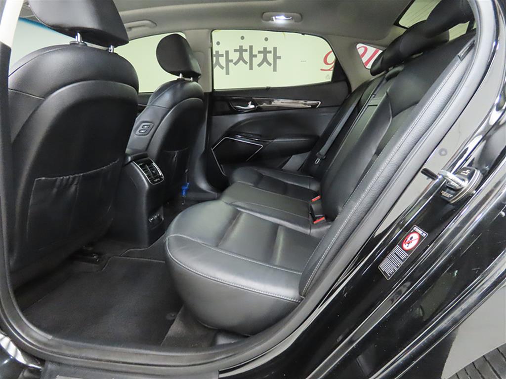 KIA K7 - Vista 6