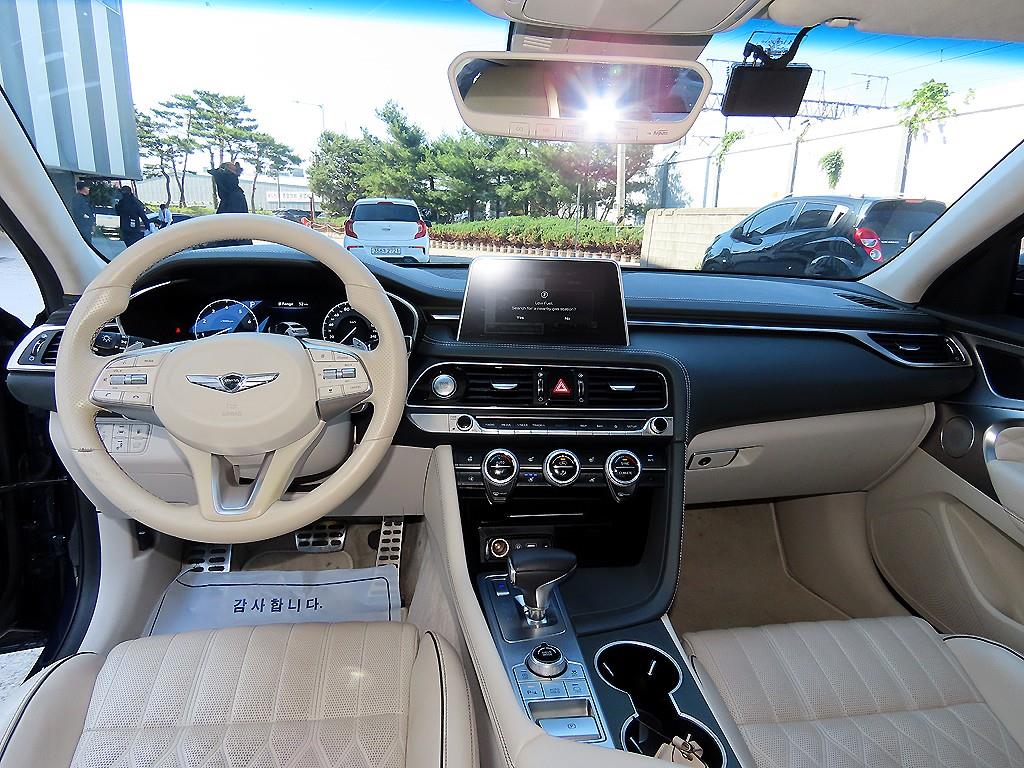 Genesis G70 - Vista 7