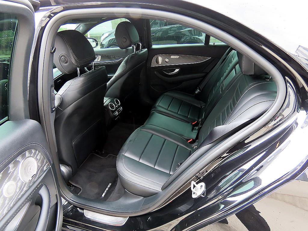 Mercedes Benz E class - Vista 6