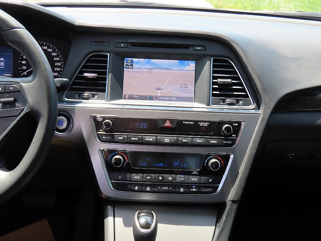 HYUNDAI Sonata - Vista 10