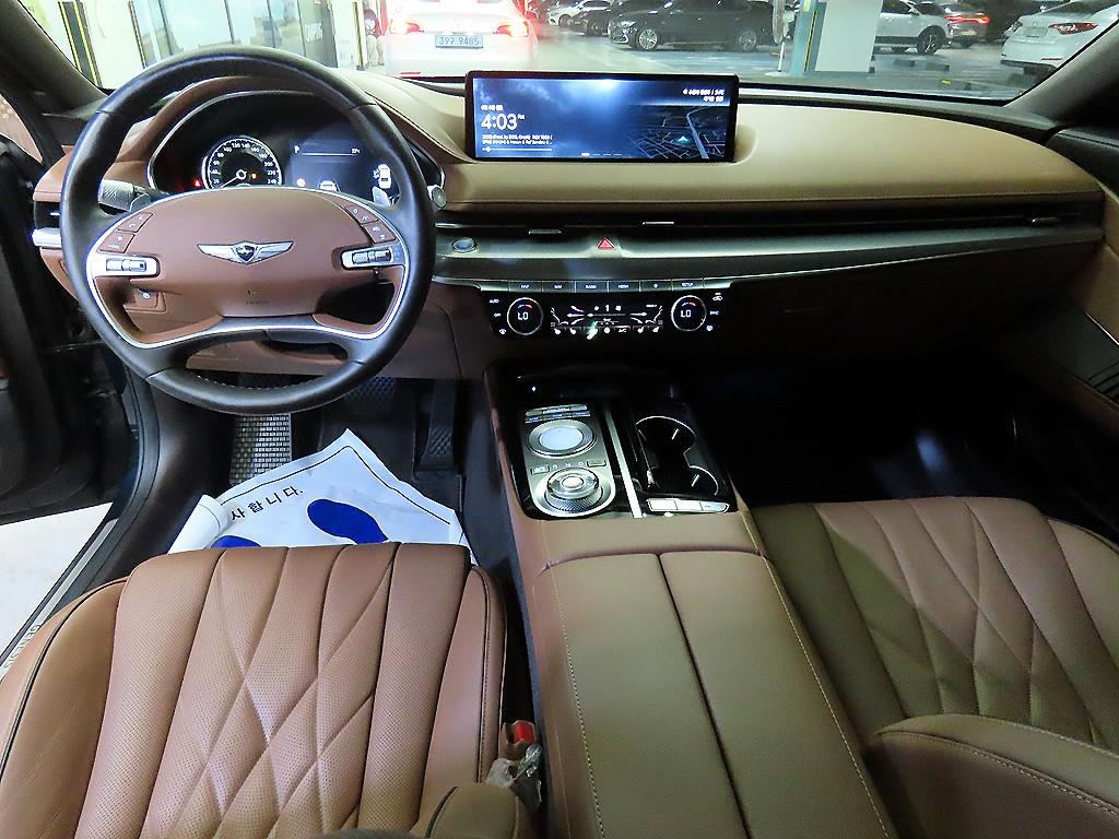 Genesis G80 - Vista 10
