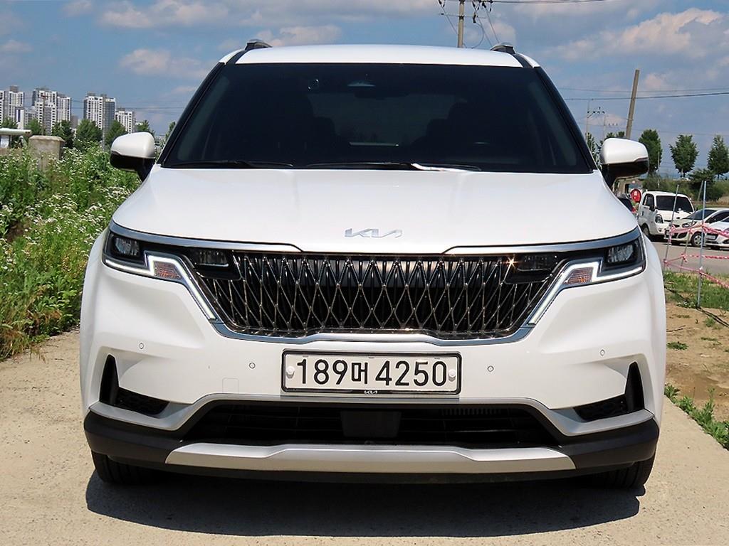 KIA Carnival 2023 - Importación desde Corea - HF Imports Iquique - Foto 1