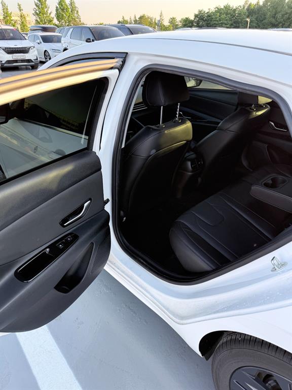 HYUNDAI Avante 2023 Blanco - Importación desde Corea - HF Imports Iquique - Foto 15