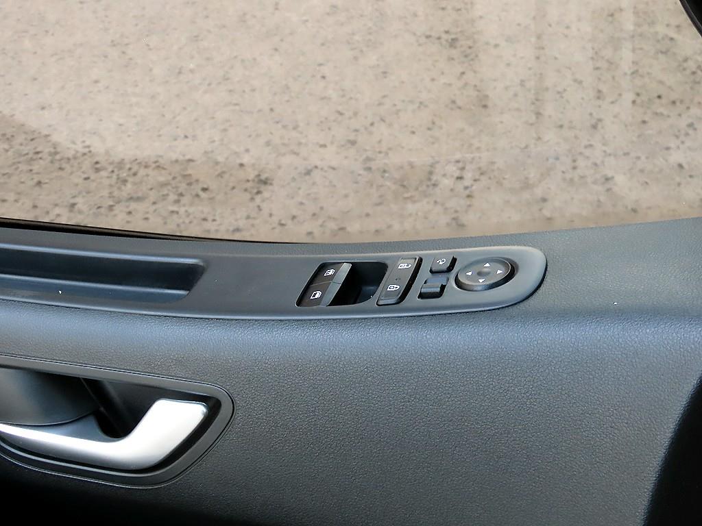 HYUNDAI Staria - Vista 11