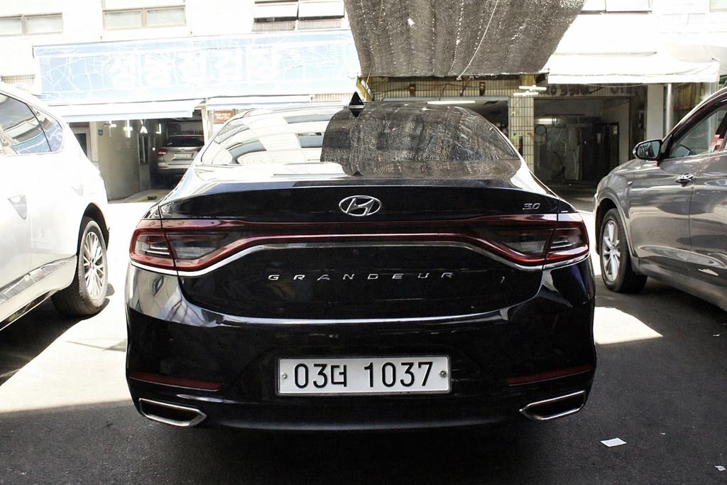 HYUNDAI Grandeur - Vista 5
