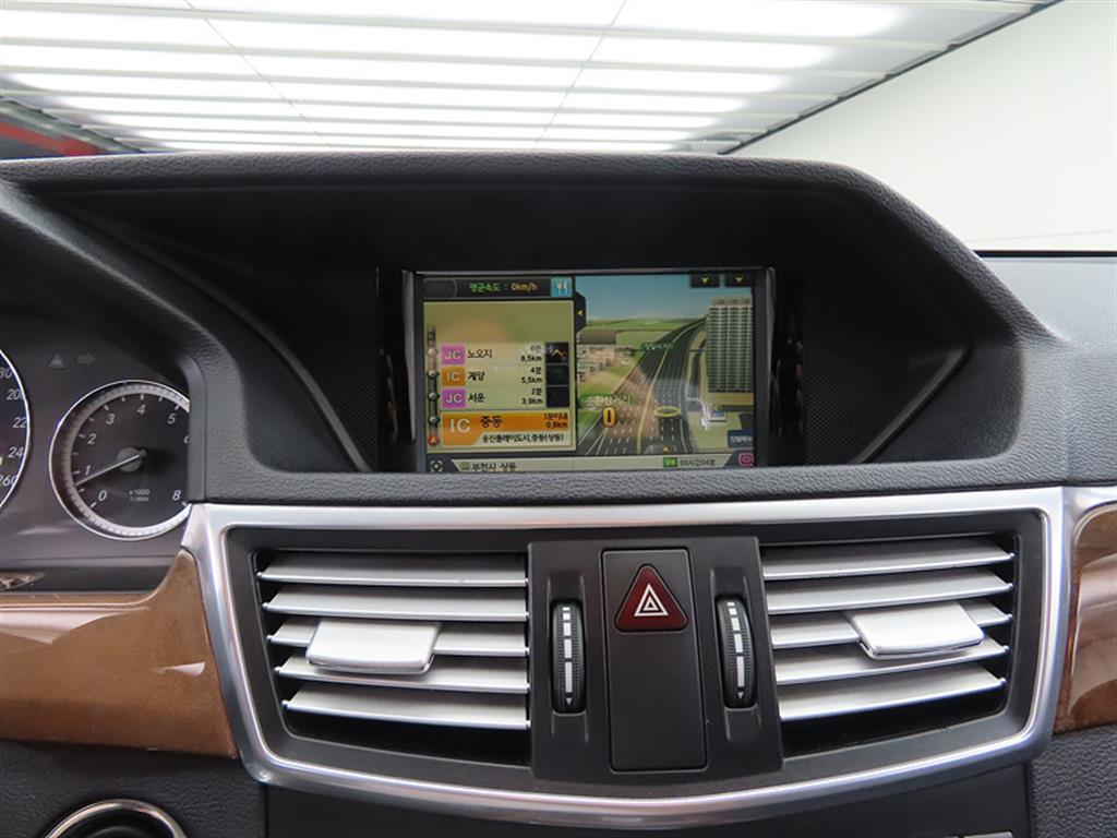 Mercedes Benz E class 2012 Blanco - Importación desde Corea - HF Imports Iquique - Foto 16