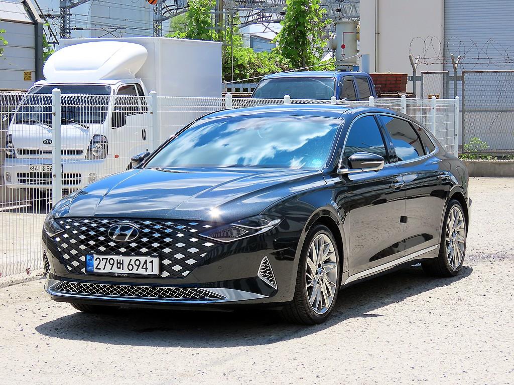 HYUNDAI Grandeur - Vista 2