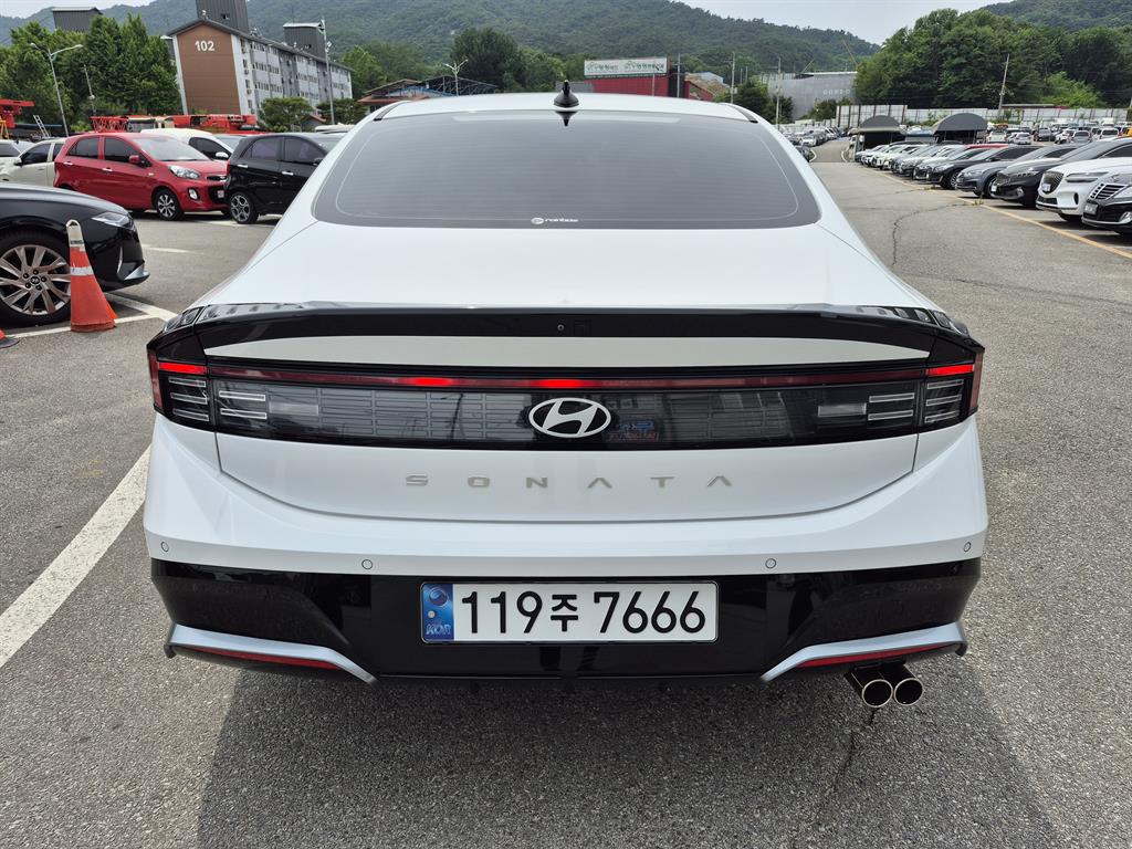 HYUNDAI Sonata - Vista 6
