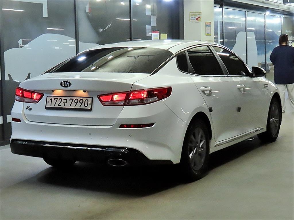 KIA K5 - Vista 4