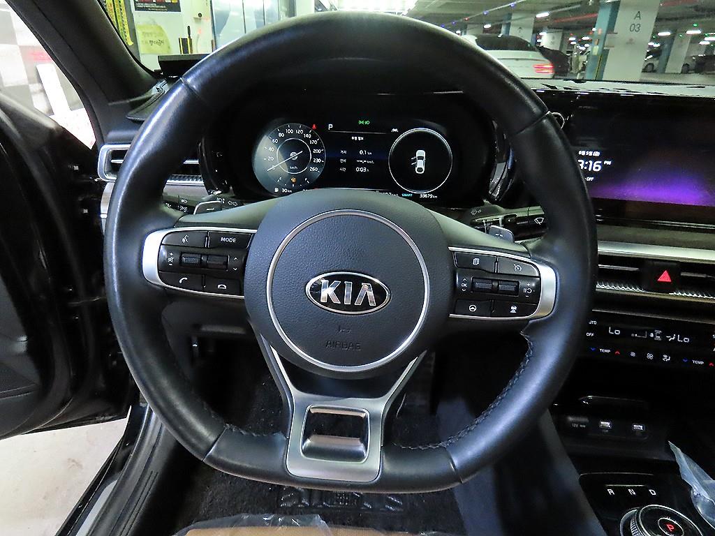 KIA K5 - Vista 8