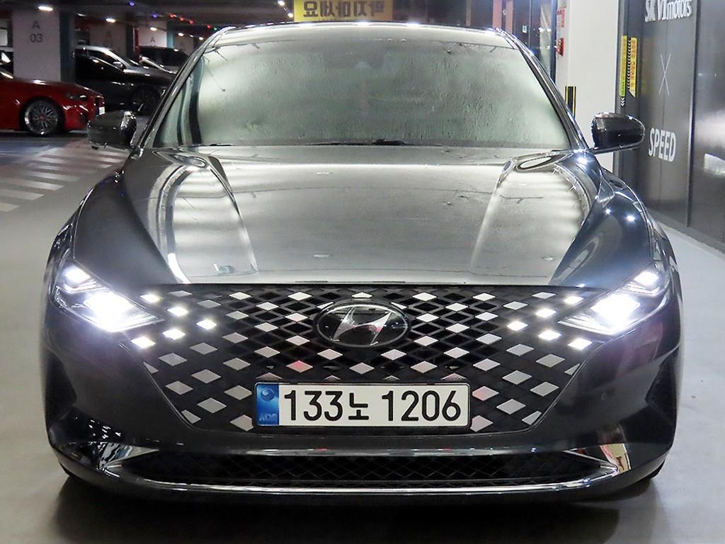 HYUNDAI Grandeur - Vista 2